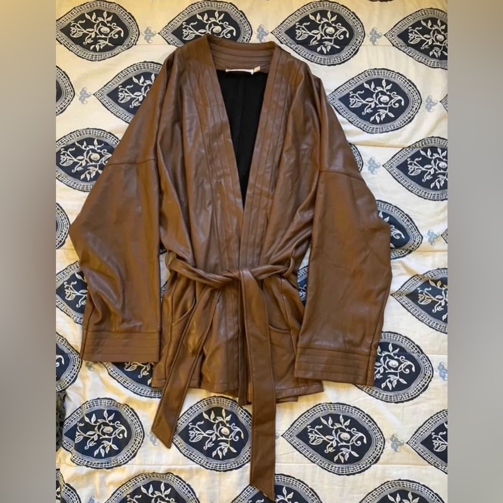 📌Vintage brown leather